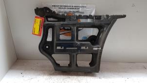 Used Rear bumper bracket, right BMW 3 serie (E90) 318i 16V Price € 10,00 Margin scheme offered by Baris Schiedam