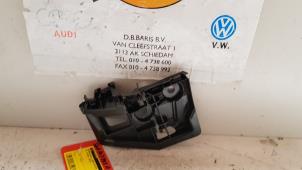 Used Rear bumper bracket, left Volkswagen Tiguan (AD1) 1.4 TSI 16V 4Motion Price € 7,50 Margin scheme offered by Baris Schiedam