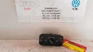 Usados Interruptor de luz Volvo V40 (MV) 1.6 D2 Precio € 15,00 Norma de margen ofrecido por Baris Schiedam