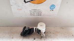Used Rear seatbelt, left Volkswagen Touran (1T1/T2) 1.4 16V TSI 140 Price € 30,00 Margin scheme offered by Baris Schiedam
