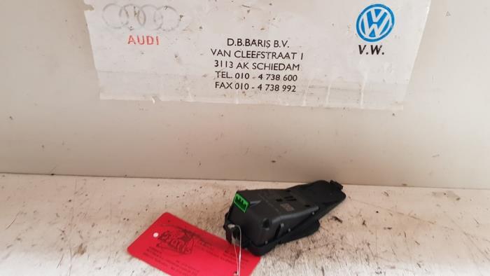 ACC sensor (distance) from a Volkswagen Up! (121) 1.0 12V 60 2012