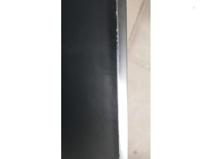 Door strip from a Seat Ateca (5FPX) 1.4 TSI 16V 2022