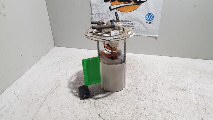 Gebrauchte Benzinpumpe Hyundai i10 (B5) 1.0 12V Preis € 30,00 Margenregelung angeboten von Baris Schiedam