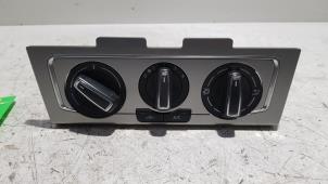Używane Panel sterowania nagrzewnicy Volkswagen Polo V (6R) 1.0 TSI 12V BlueMotion Cena € 30,00 Procedura marży oferowane przez Baris Schiedam