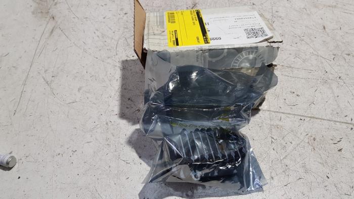 Gebrauchte Modul LED-Scheinwerfer Mercedes C (W205) C-180 1.6 16V Preis € 75,00 Margenregelung angeboten von Baris Schiedam