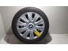 Wheel + tyre from a BMW 1 serie (E87/87N) 116i 1.6 16V 2008