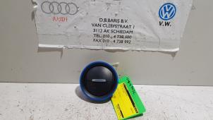Used Dashboard vent Volkswagen Up! (121) 1.0 12V 60 Price € 15,00 Margin scheme offered by Baris Schiedam