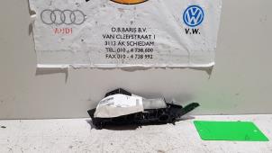 Używane Wspornik zderzaka lewy przód Volkswagen Golf VII (AUA) 1.0 TSI 12V BlueMotion Cena € 5,00 Procedura marży oferowane przez Baris Schiedam