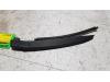 Rear wiper arm from a Renault Clio IV (5R) 0.9 Energy TCE 90 12V 2013