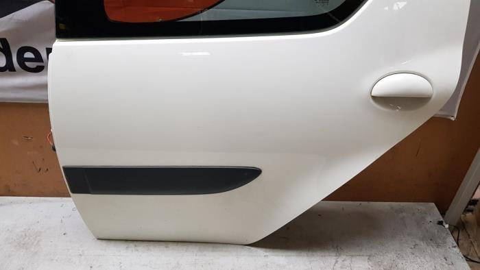Porte arrière gauche d'un Toyota Aygo (B10) 1.0 12V VVT-i 2010
