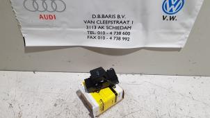 Usados Interruptor de techo deslizante Volkswagen Golf VII (AUA) 1.4 TSI 16V Precio € 30,00 Norma de margen ofrecido por Baris Schiedam