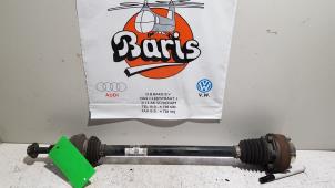 Używane Os napedowa lewy tyl Volkswagen Golf VII (AUA) 2.0 R-line 4Motion 16V Cena € 40,00 Procedura marży oferowane przez Baris Schiedam