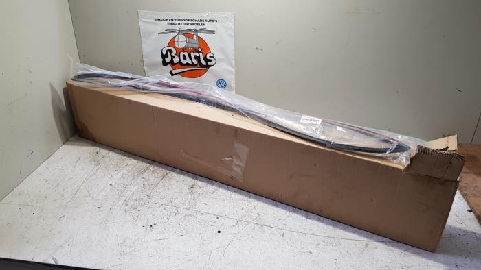 Gebrauchte Windschutzscheibengummi Suzuki Alto 1.0 12V Preis € 25,00 Margenregelung angeboten von Baris Schiedam