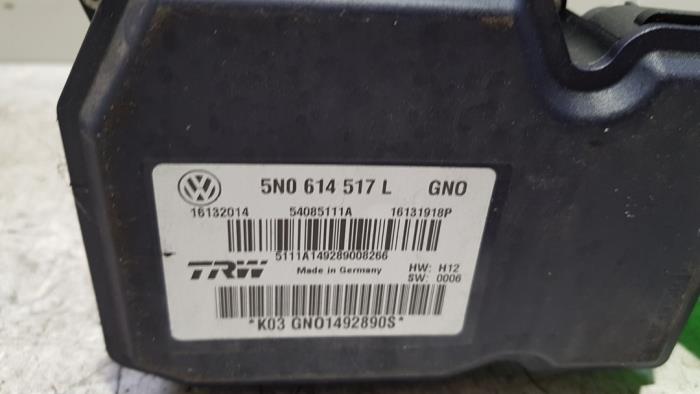 Pompe ABS d'un Volkswagen Tiguan (5N1/2) 1.4 TSI 16V 4Motion 2008
