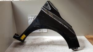 Used Front wing, right Renault Clio IV (5R) 1.5 Energy dCi 90 FAP Price € 75,00 Margin scheme offered by Baris Schiedam