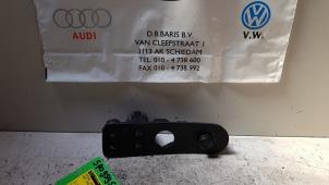 Używane Przelacznik lusterka Seat Leon (1P1) 1.9 TDI 105 Cena € 15,00 Procedura marży oferowane przez Baris Schiedam