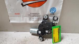 Gebrauchte Scheibenwischermotor hinten Volkswagen Polo VI (AW1) 1.0 12V BlueMotion Technology Preis € 10,00 Margenregelung angeboten von Baris Schiedam