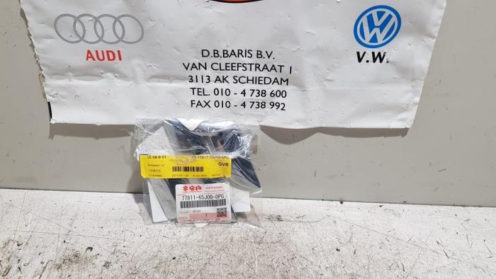 Używane Emblemat Suzuki Vitara (LY/MY) 1.4 Booster Jet Turbo 16V SHVS Cena € 15,00 Procedura marży oferowane przez Baris Schiedam