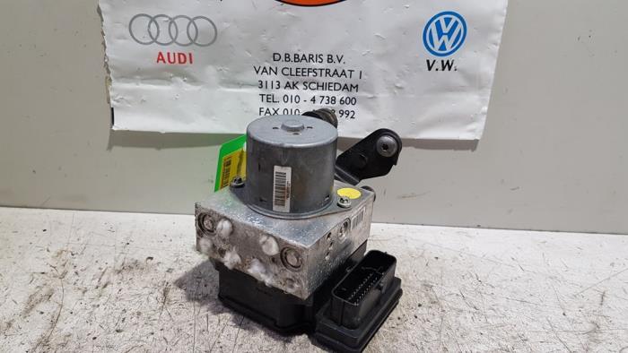 Used ABS pump Volkswagen Passat Variant (365) 2.0 TDI 16V 170 Price € 100,00 Margin scheme offered by Baris Schiedam