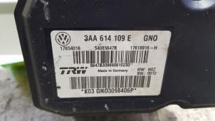 Bloc ABS d'un Volkswagen Passat Variant (365) 2.0 TDI 16V 170 2011