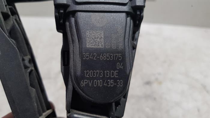 Gaspedalposition Sensor van een BMW 4 serie (F32) 435d xDrive 3.0 24V 2015