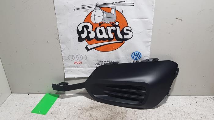 Gebrauchte Stoßstangenrost Opel Combo Cargo 1.5 CDTI 100 Preis € 20,00 Margenregelung angeboten von Baris Schiedam