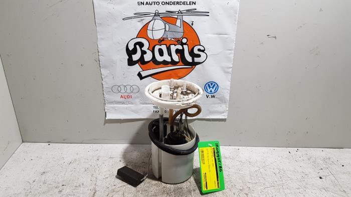 Gebrauchte Benzinpumpe Volkswagen Golf Plus (5M1/1KP) 1.6 Preis € 25,00 Margenregelung angeboten von Baris Schiedam
