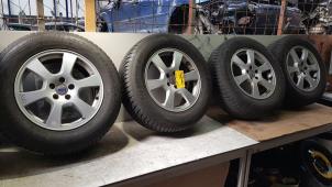 Begagnade Sporthjulsuppsättning + däck Volvo XC60 I (DZ) 2.0 T 16V Pris € 250,00 Marginaltabell erbjuds av Baris Schiedam