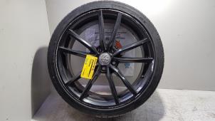 Begagnade Hjul + däck Volkswagen Golf VII (AUA) 2.0 R 4Motion 16V Pris € 175,00 Marginaltabell erbjuds av Baris Schiedam