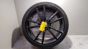 Begagnade Hjul + däck Volkswagen Golf VII (AUA) 2.0 R 4Motion 16V Pris € 250,00 Marginaltabell erbjuds av Baris Schiedam