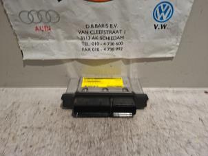 Begagnade Dator, motorstyrning Volkswagen Polo V (6R) 1.0 12V BlueMotion Technology Pris € 125,00 Marginaltabell erbjuds av Baris Schiedam