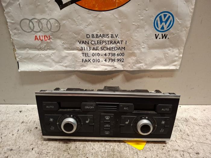 Używane Panel climatronic Audi Q7 (4LB) 3.0 TDI V6 24V Ad Blue Cena € 60,00 Procedura marży oferowane przez Baris Schiedam