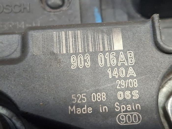 Dynamo van een Seat Leon (1P1) 1.8 TSI 16V 2008