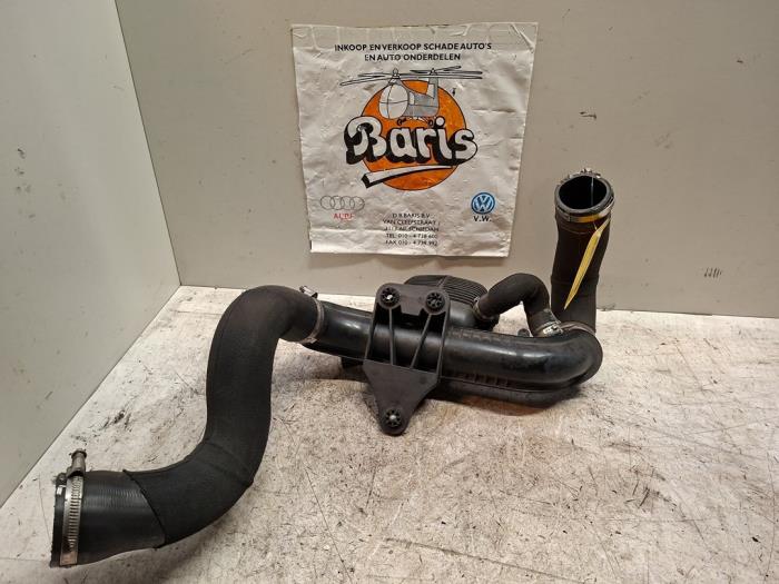 Gebrauchte Intercooler Rohr Audi A6 (C7) 2.0 T FSI 16V Preis € 40,00 Margenregelung angeboten von Baris Schiedam