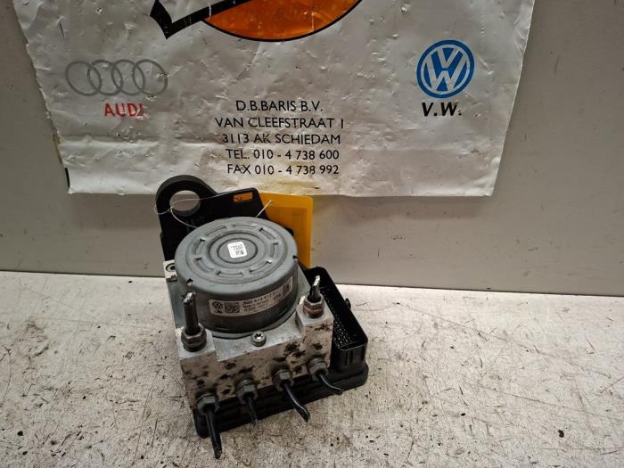 Gebrauchte ABS Pumpe Volkswagen Golf VII (AUA) 1.2 TSI 16V Preis € 75,00 Margenregelung angeboten von Baris Schiedam