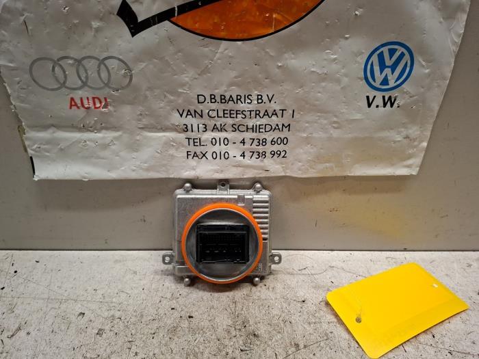 Używane Modułowy reflektor LED Skoda Superb Combi (NZ5) 1.5 TSI mHEV 16V Cena € 75,00 Procedura marży oferowane przez Baris Schiedam