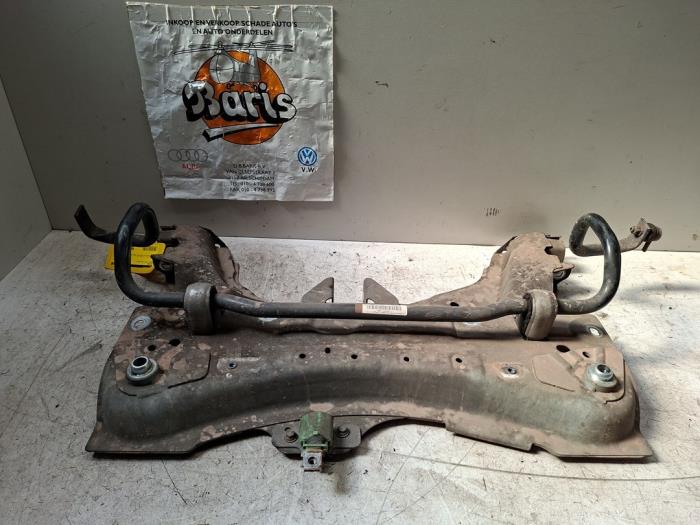 Used Subframe Renault Clio IV (5R) 0.9 Energy TCE 90 12V Price € 30,00 Margin scheme offered by Baris Schiedam