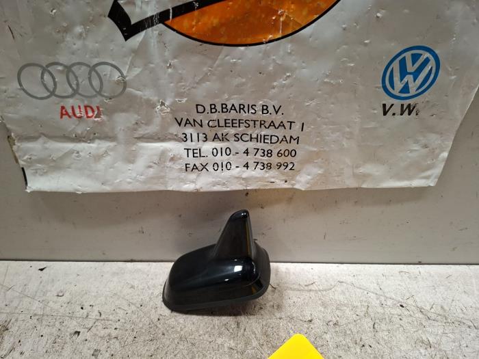 Gebrauchte GPS Antenne Volkswagen T-Roc I 1.5 TSI 16V Preis € 20,00 Margenregelung angeboten von Baris Schiedam
