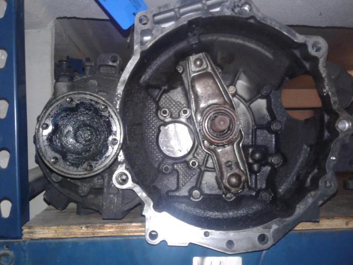 Usagé Boîte de vitesse Volkswagen Golf IV (1J1) 1.9 TDI 110 Prix € 50,00 Règlement à la marge proposé par Baris Schiedam
