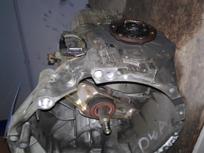 Gearbox Volkswagen Passat AKN DWA Baris Schiedam