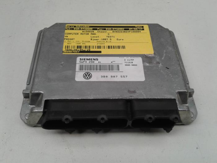 Used Engine management computer Volkswagen Passat (3B2) 1.6 Price € 20,00 Margin scheme offered by Baris Schiedam