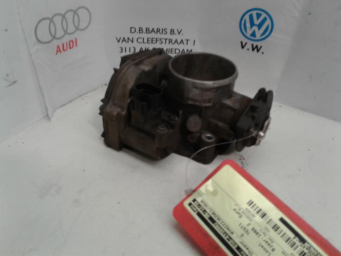 Usagé Boitier papillon Volkswagen Passat Variant (3B5) 1.8 T 20V Prix € 35,00 Règlement à la marge proposé par Baris Schiedam