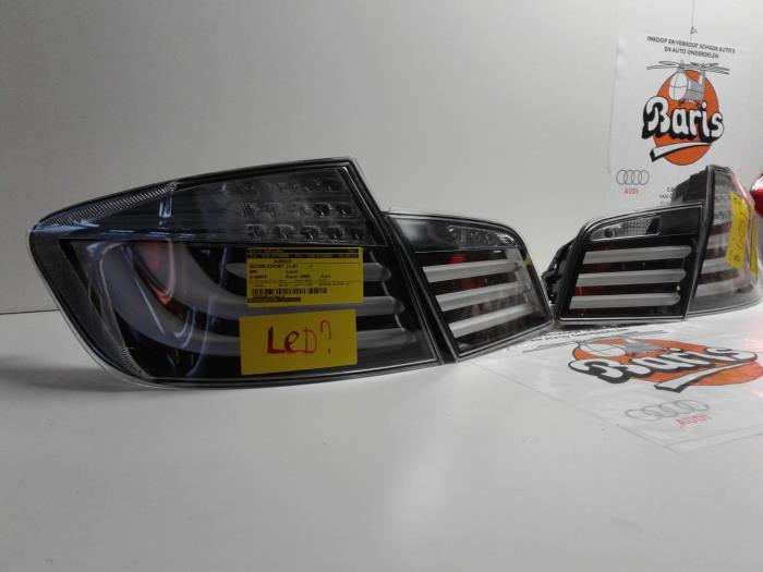 Zestaw tylnych swiatel pozycyjnych lewe+prawe z BMW 5-Serie 2009