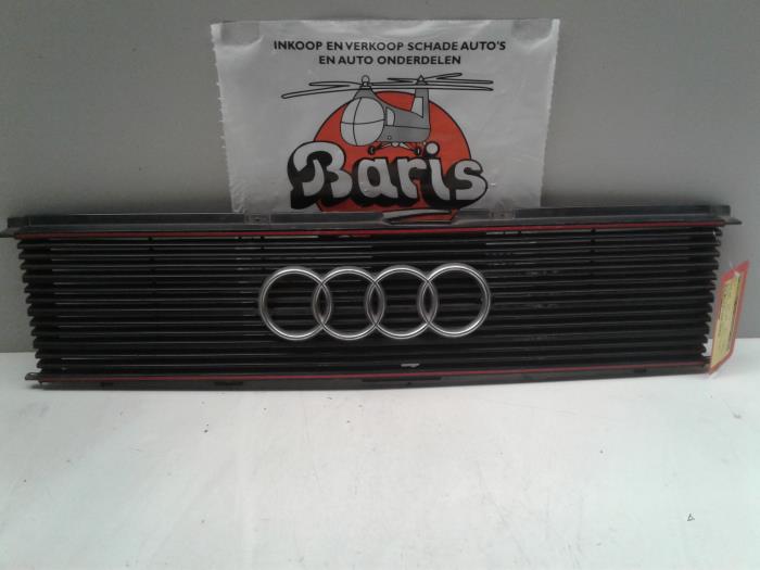 Usagé Calandre Audi Coupé (B2) 2.2 GT Quattro Prix € 30,00 Règlement à la marge proposé par Baris Schiedam