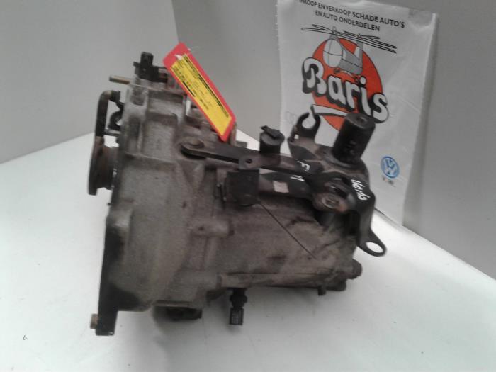 Gearbox from a Seat Arosa (6H1) 1.0 Mpi 2000
