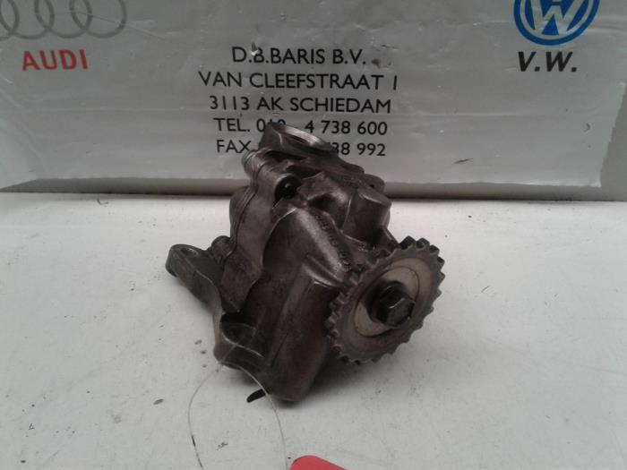Begagnade Oljepump Volkswagen Polo Pris € 125,00 Marginaltabell erbjuds av Baris Schiedam