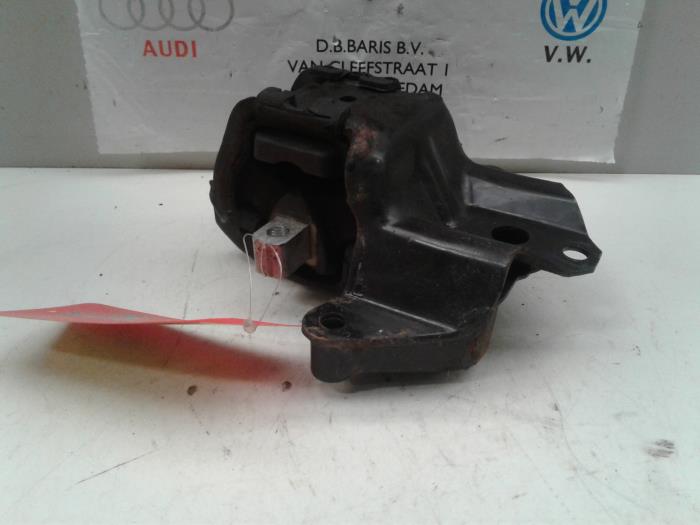 Gearbox mount from a Volkswagen Lupo (6X1) 1.2 TDI 3L 2001