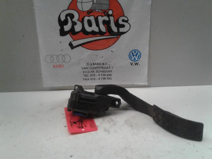 Begagnade Gaspedalsensor Audi A4 Avant (B6) 1.9 TDI PDE 130 Pris € 20,00 Marginaltabell erbjuds av Baris Schiedam