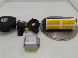 Used Airbag set + module Volkswagen Touran Price on request offered by Rhenoy Onderdelen b.v.