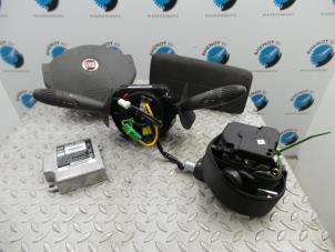 Used Airbag set + module Fiat Panda Price on request offered by Rhenoy Onderdelen b.v.